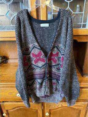 J.J. Cochran Grandmacore XL Fuzzy Geometric Cardigan Sweater Magenta Gray